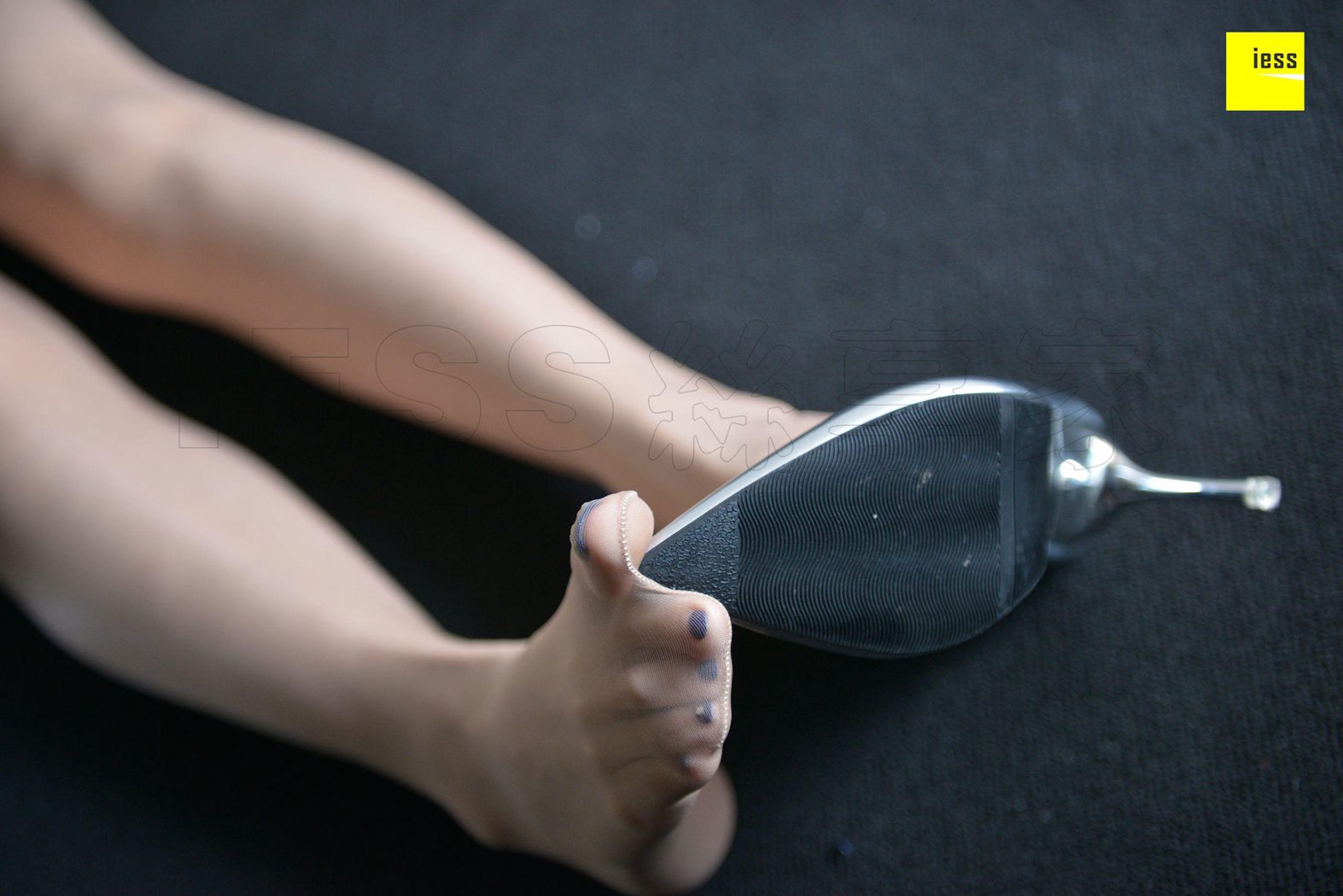 图片[34]-[IESS异思趣向] 2018.05.06 丝享家226：《白色短裤里的秘密》辣妈（君君） 在线浏览 – 速更版-美库