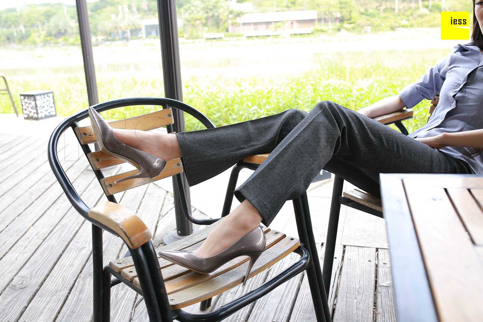 图片[44]-[IESS异思趣向] 2018.05.12 丝享家231：《御姐短丝西装裤》双双 在线浏览 – 速更版-美库