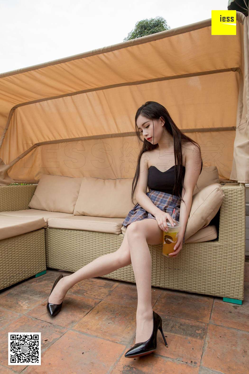 图片[92]-[IESS异思趣向] 2018.05.17 丝享家234：《和网红户外乘凉》小羽 在线浏览 – 速更版-美库