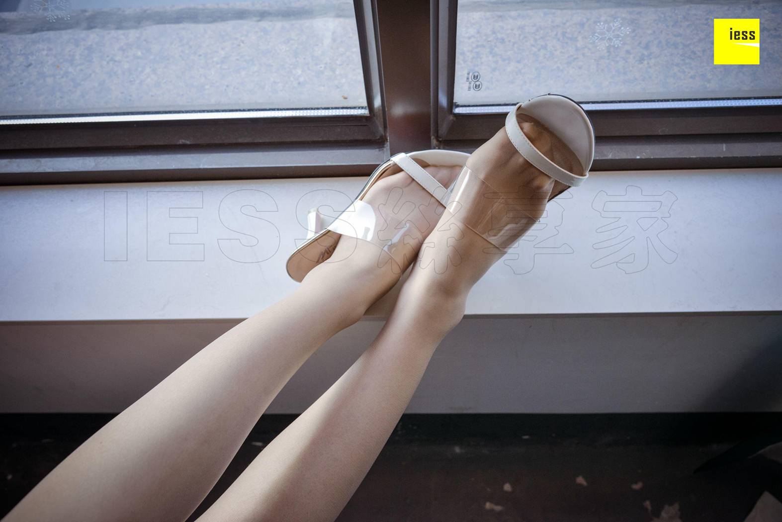 图片[11]-[IESS异思趣向] 2018.05.08 丝享家227：《好久不见，蕾丝吊袜》秋秋 在线浏览 – 速更版-美库