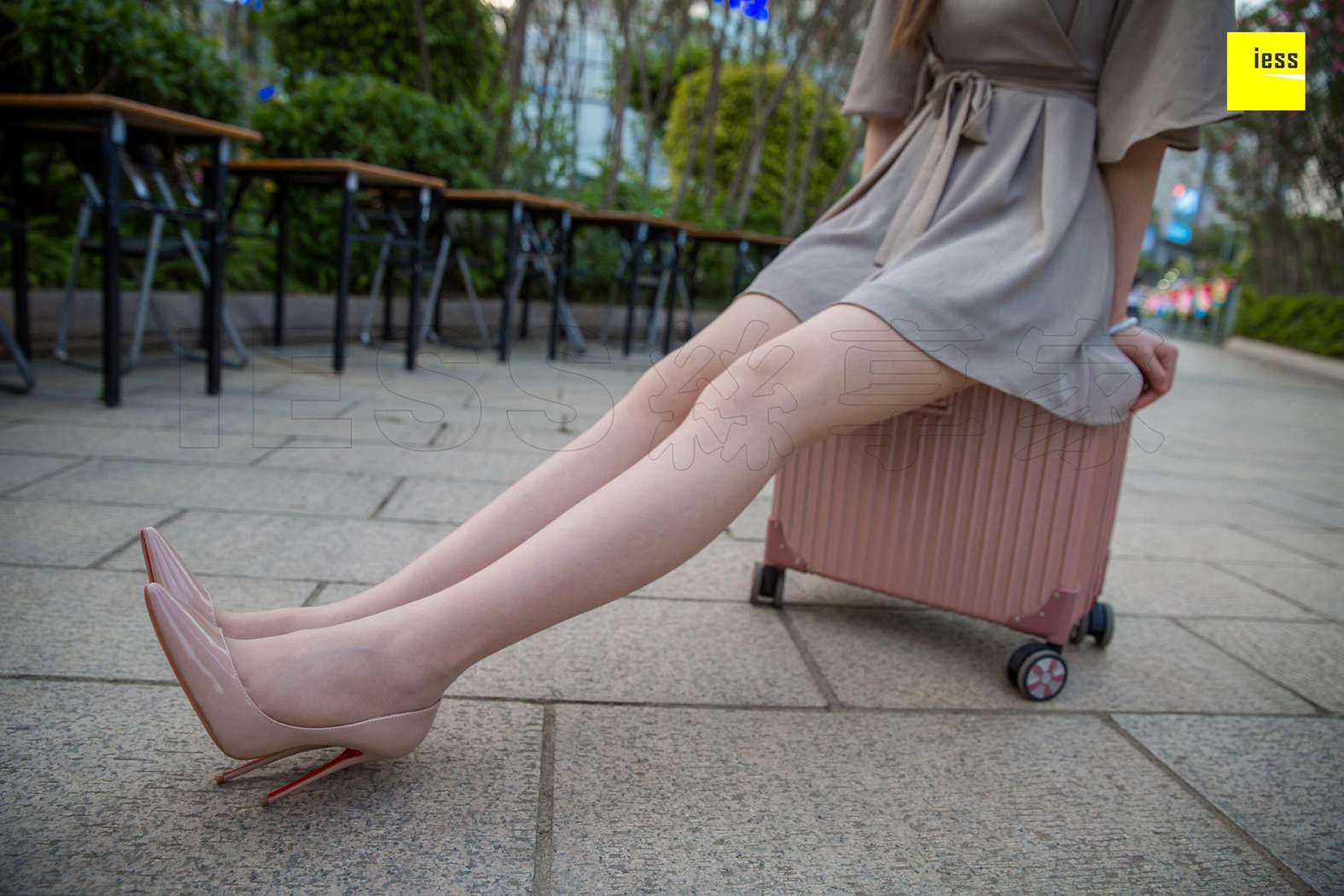 图片[80]-[IESS异思趣向] 2018.05.10 丝享家229：《九妹的裸色高跟之旅》九妹 在线浏览 – 速更版-美库