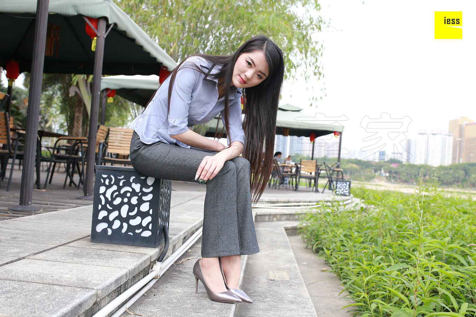 图片[94]-[IESS异思趣向] 2018.05.12 丝享家231：《御姐短丝西装裤》双双 在线浏览 – 速更版-美库