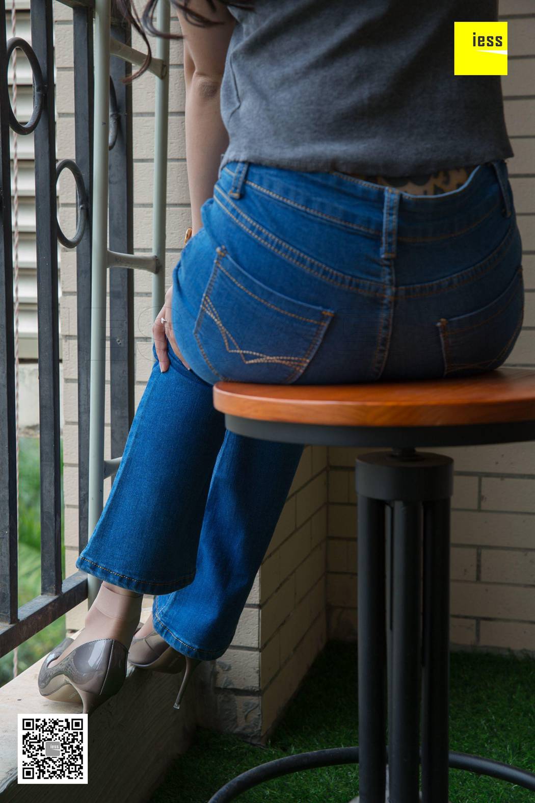 图片[86]-[IESS异思趣向] 2018.05.21 丝享家236：《辣妈的喇叭裤短丝》辣妈君君 在线浏览 – 速更版-美库