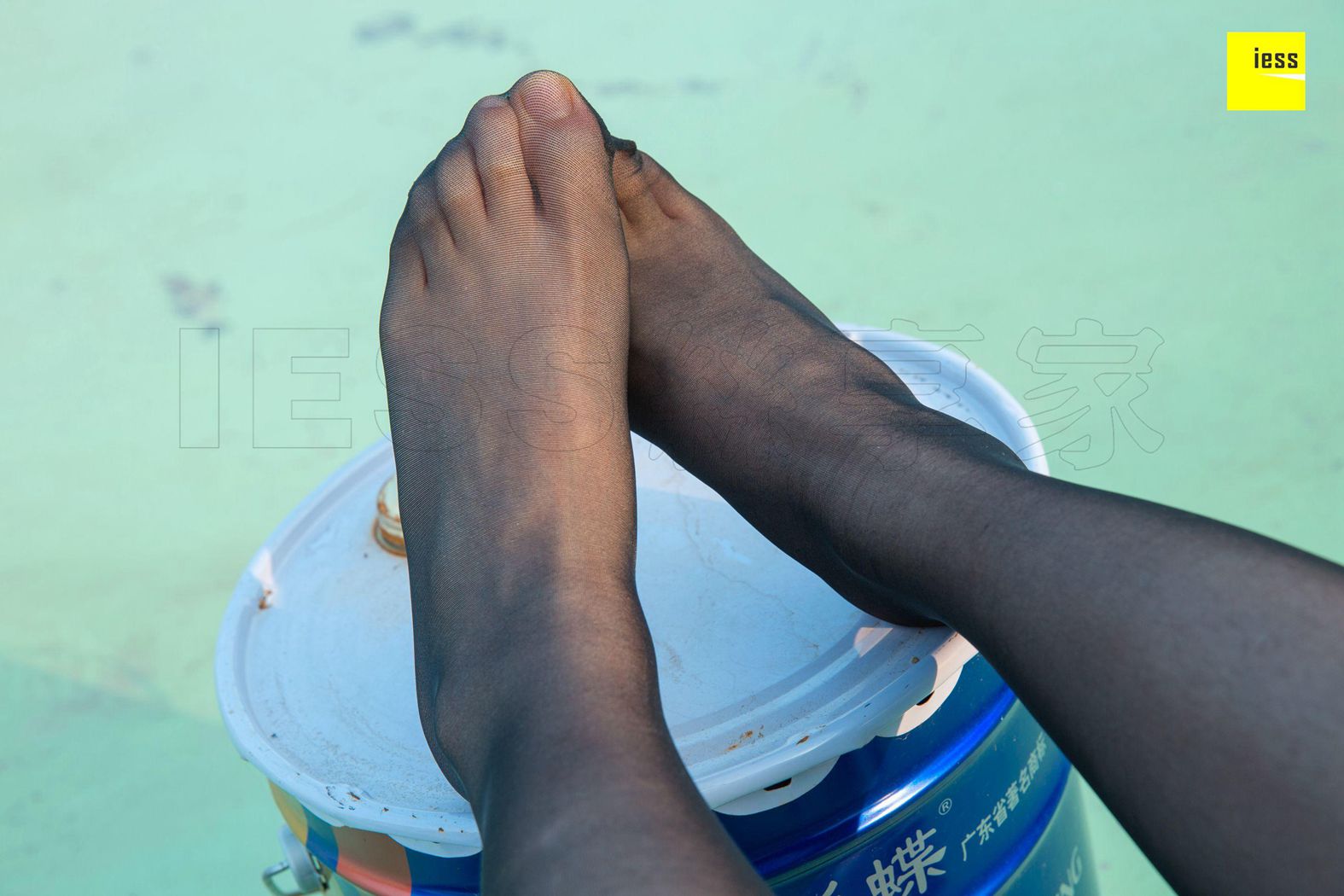 图片[3]-[IESS异思趣向] 2018.05.22 丝享家237：《快看！楼顶上有个黑丝女》暖暖 在线浏览 – 速更版-美库