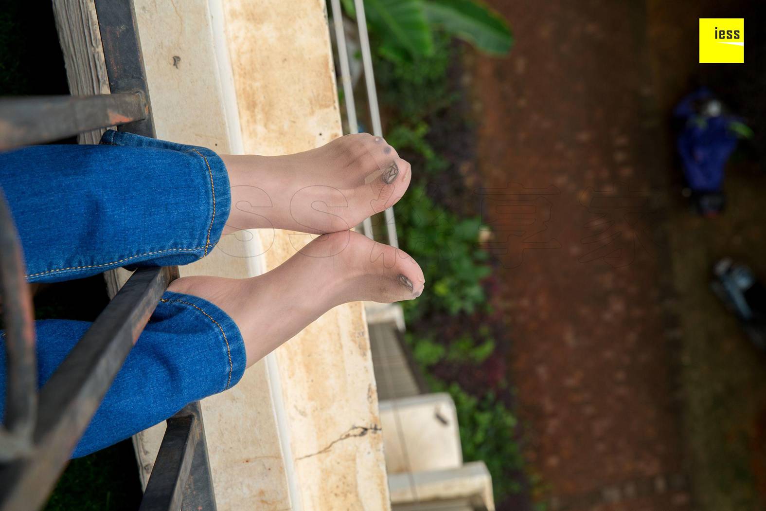 图片[47]-[IESS异思趣向] 2018.05.21 丝享家236：《辣妈的喇叭裤短丝》辣妈君君 在线浏览 – 速更版-美库