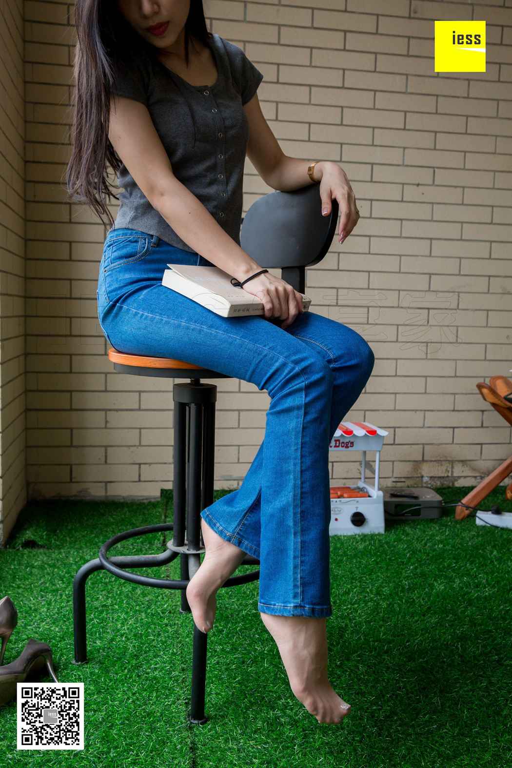 图片[62]-[IESS异思趣向] 2018.05.21 丝享家236：《辣妈的喇叭裤短丝》辣妈君君 在线浏览 – 速更版-美库