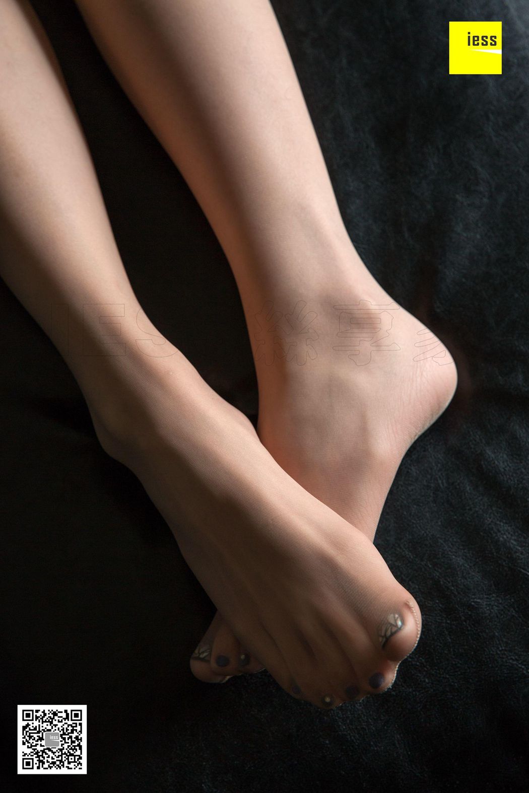 图片[85]-[IESS异思趣向] 2018.05.31 丝享家244：《辣妈破洞的肉丝脚底》君君 在线浏览 – 速更版-美库