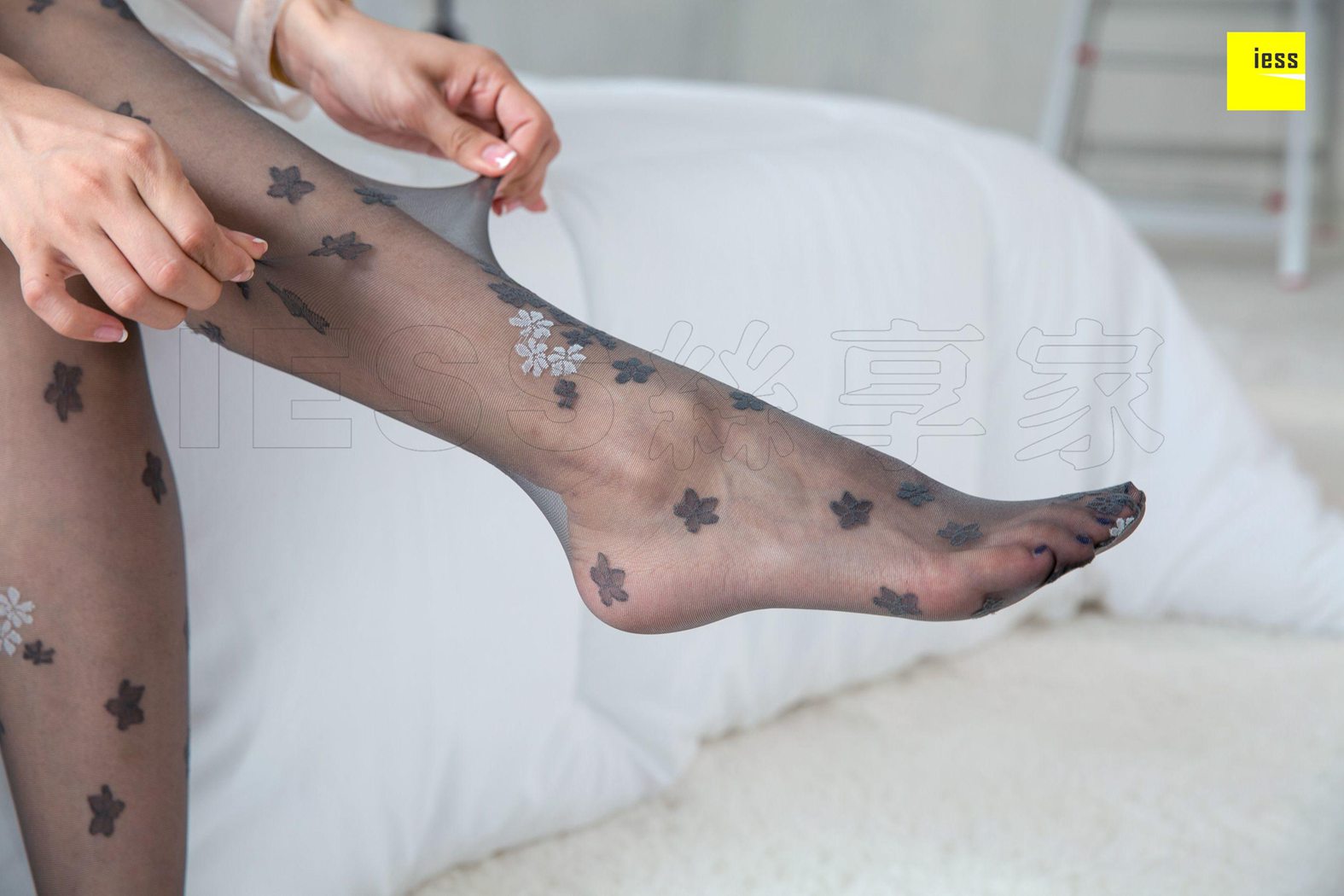 图片[41]-[IESS异思趣向] 2018.06.21 丝享家259：《辣妈花朵灰丝》辣妈（君君） 在线浏览 – 速更版-美库