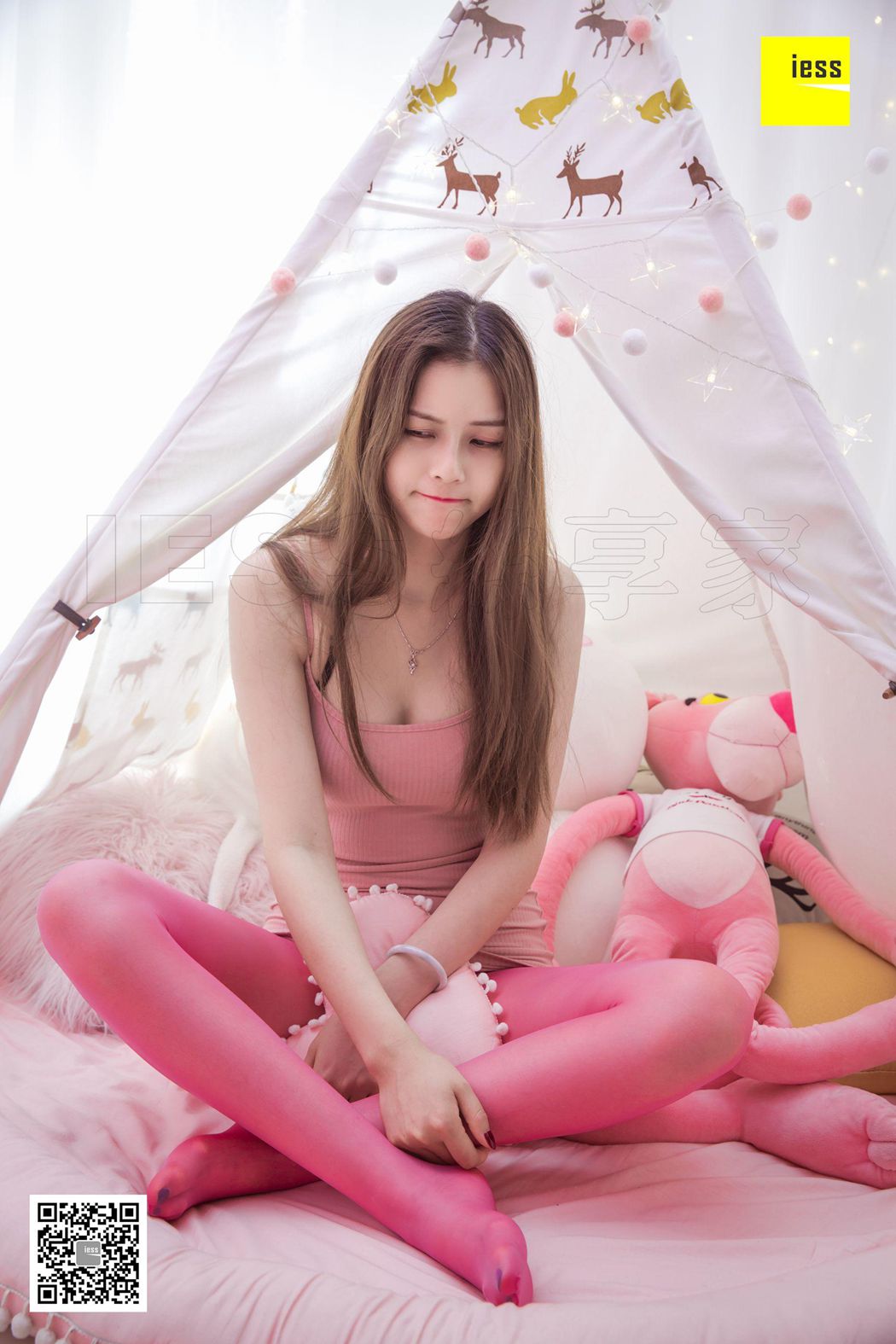 图片[71]-[IESS异思趣向] 2018.06.15 丝享家255：《九妹的彩色袜子》九妹 在线浏览 – 速更版-美库