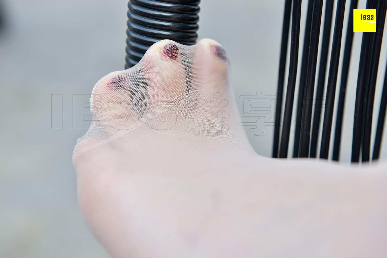 图片[64]-[IESS异思趣向] 2018.06.20 丝享家258：《银色平底鞋肉丝》七七 在线浏览 – 速更版-美库