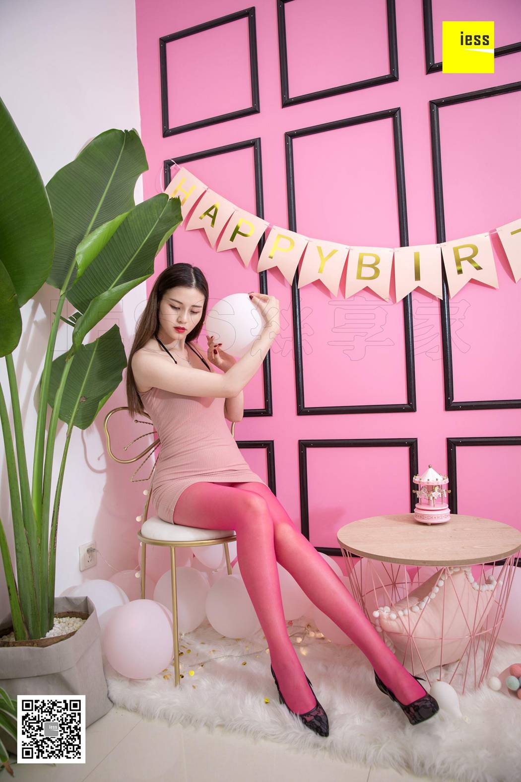 图片[86]-[IESS异思趣向] 2018.06.15 丝享家255：《九妹的彩色袜子》九妹 在线浏览 – 速更版-美库