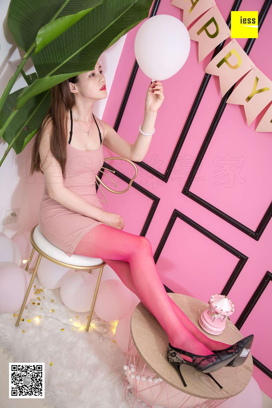 图片[33]-[IESS异思趣向] 2018.06.15 丝享家255：《九妹的彩色袜子》九妹 在线浏览 – 速更版-美库