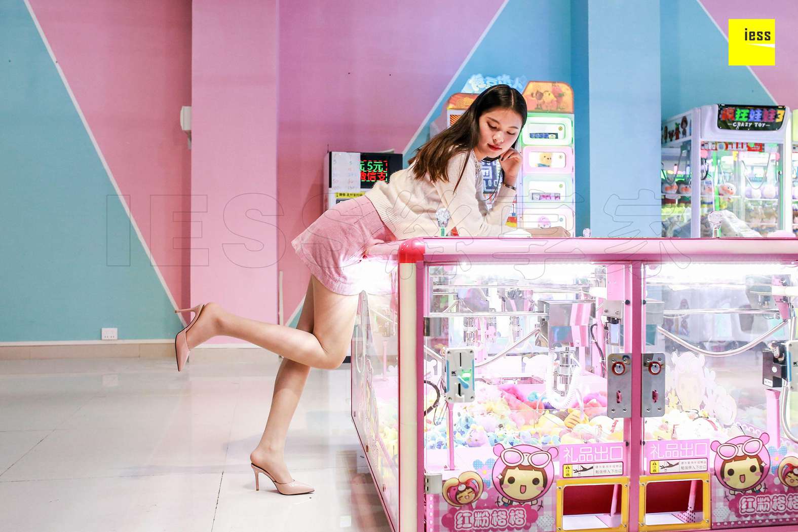 图片[17]-[IESS异思趣向] 2018.07.11 丝享家272：《玩娃娃机的少女》七七 在线浏览 – 速更版-美库