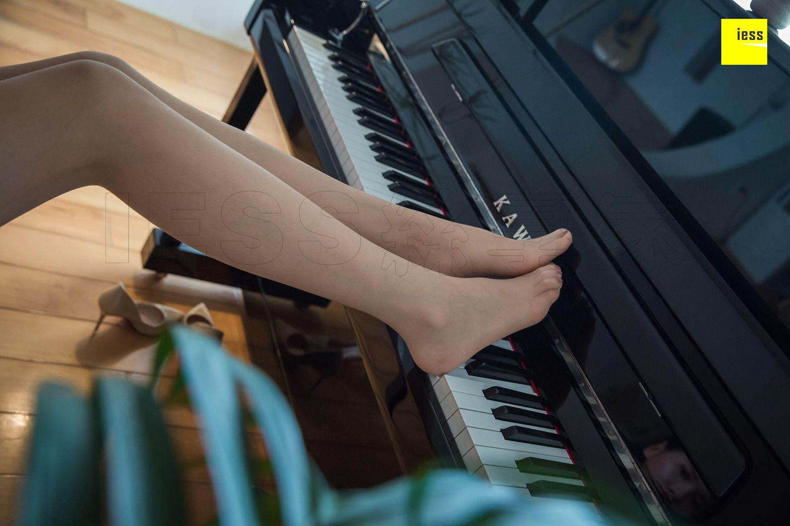 图片[41]-[IESS异思趣向] 2018.07.24 丝享家279：《黑白琴键上的美足》七七 在线浏览 – 速更版-美库