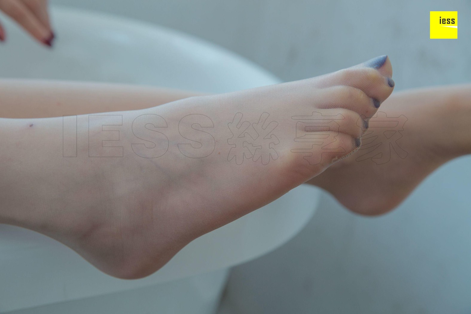 图片[73]-[IESS异思趣向] 2018.07.27 丝享家282：《九妹浴缸牛仔短裤》九妹 在线浏览 – 速更版-美库