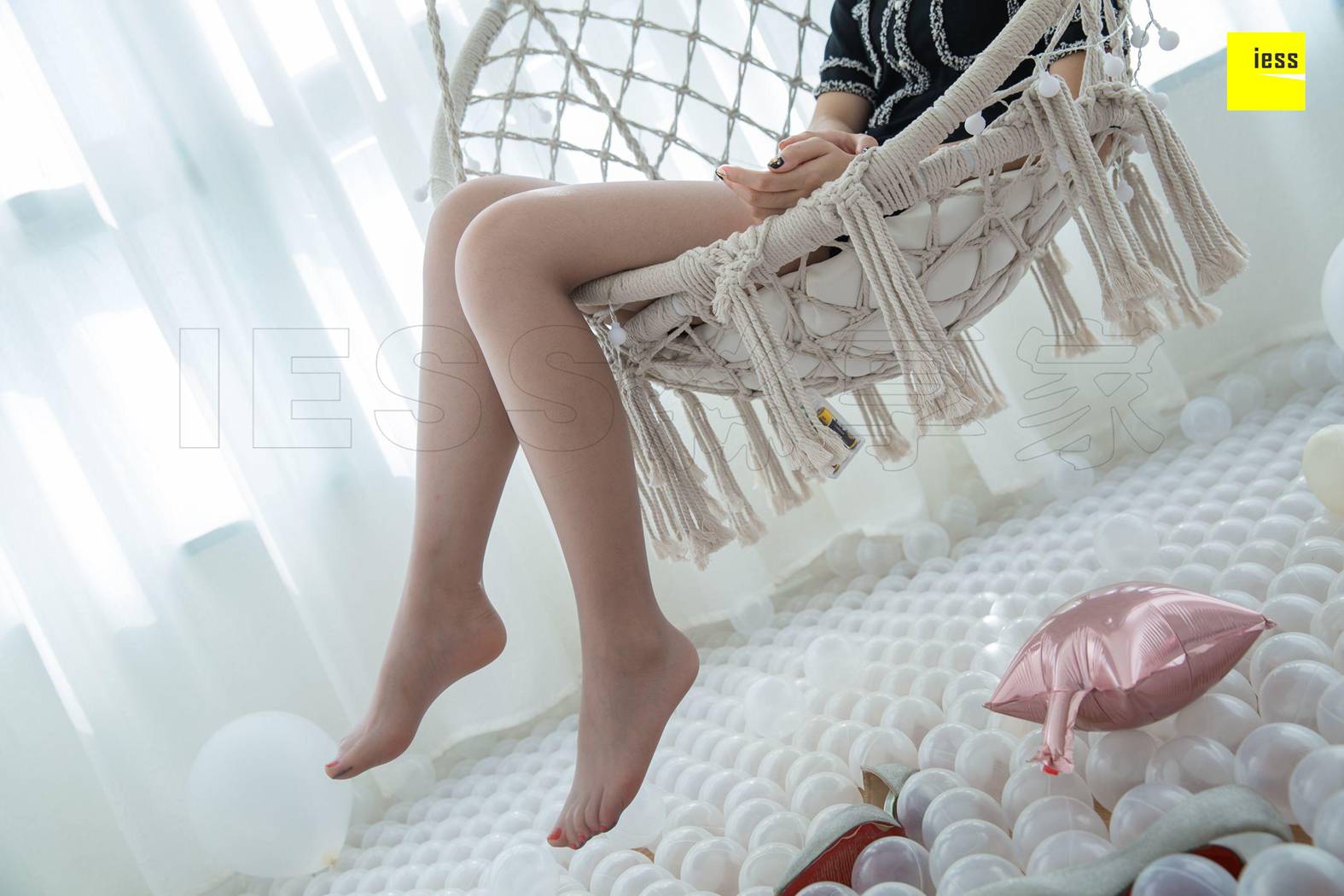 图片[40]-[IESS异思趣向] 2018.08.09 丝享家291：《玩个球》姗姗 在线浏览 – 速更版-美库