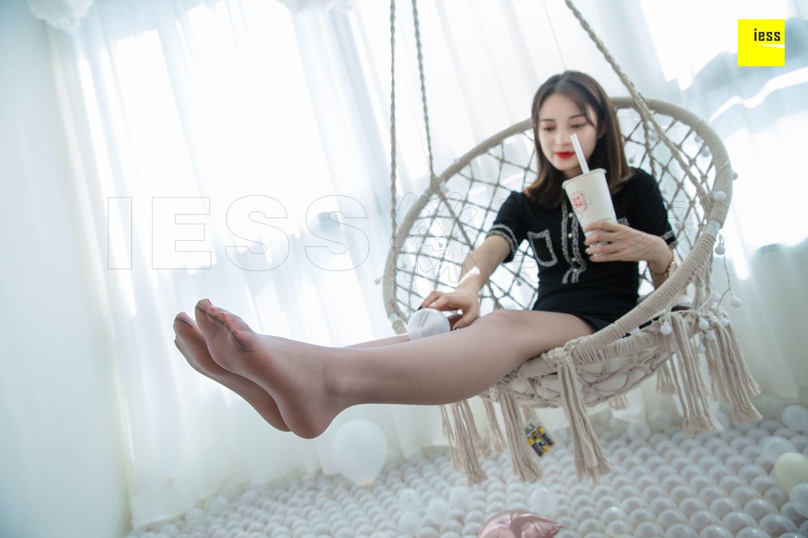 图片[41]-[IESS异思趣向] 2018.08.09 丝享家291：《玩个球》姗姗 在线浏览 – 速更版-美库