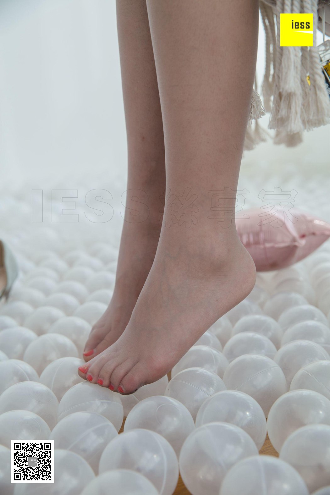 图片[39]-[IESS异思趣向] 2018.08.09 丝享家291：《玩个球》姗姗 在线浏览 – 速更版-美库