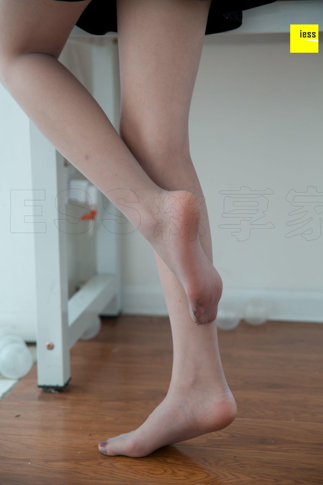 图片[60]-[IESS异思趣向] 2018.08.15 丝享家295：《七七超高跟灰丝》七七 在线浏览 – 速更版-美库