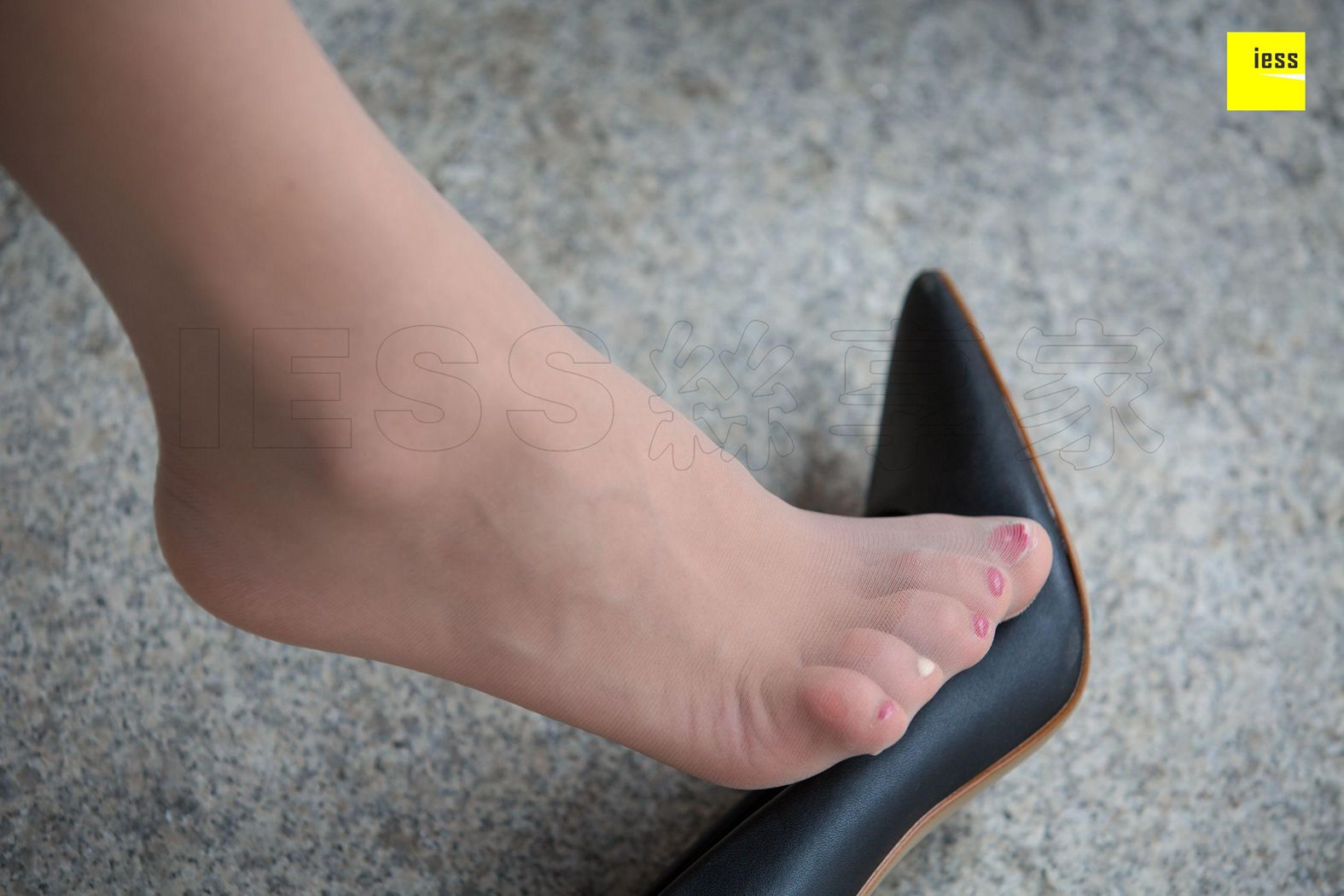 图片[31]-[IESS异思趣向] 2018.08.21 丝享家299：《幼师桃子的短裤》桃子 在线浏览 – 速更版-美库