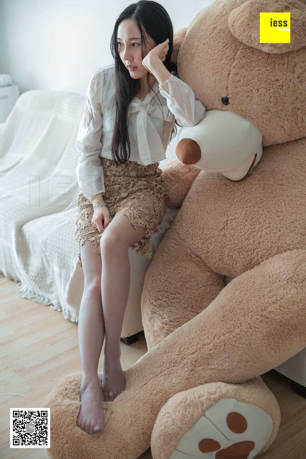图片[18]-[IESS异思趣向] 2018.08.23 丝享家301：《大熊也喜欢灰丝》文欣 在线浏览 – 速更版-美库