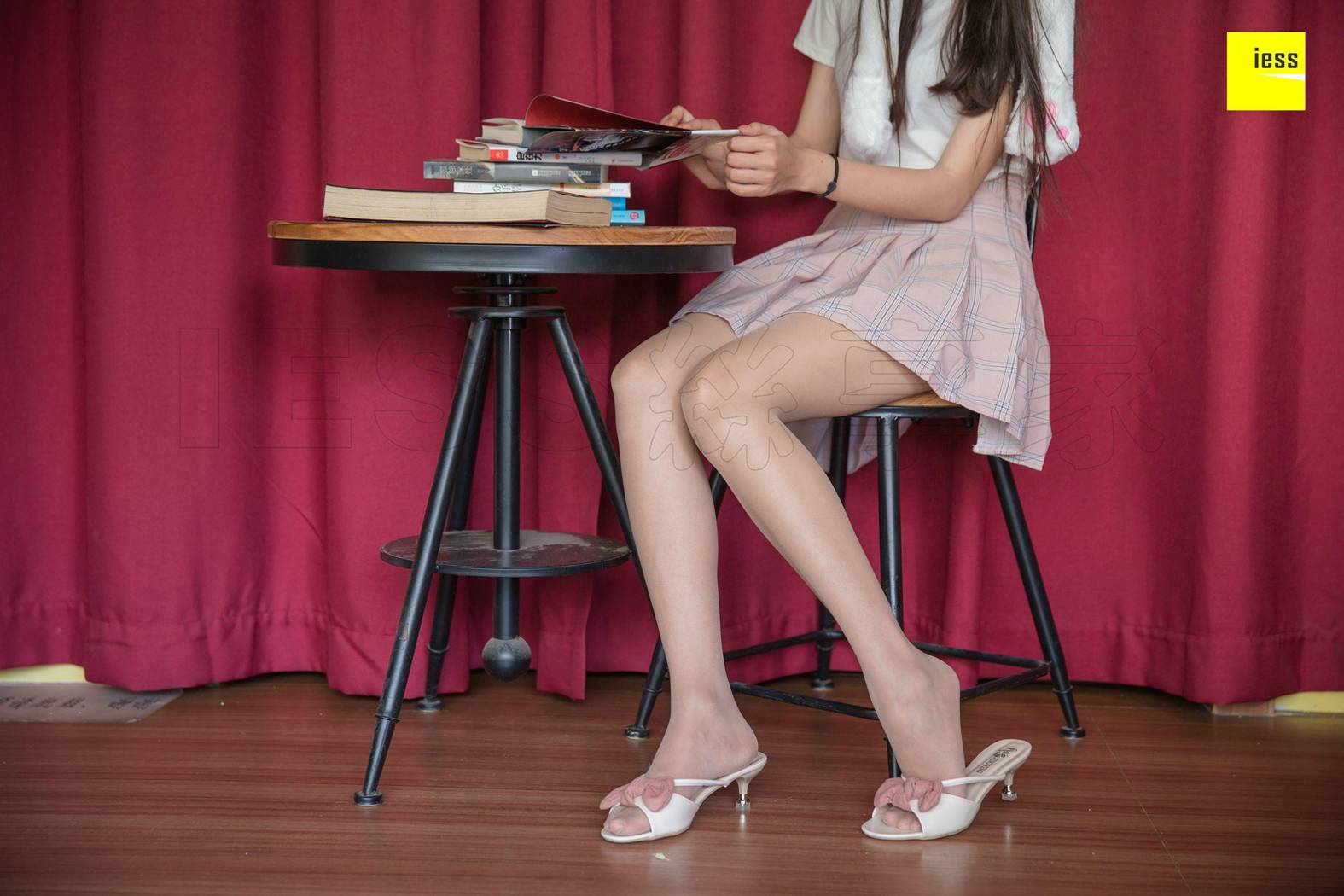 图片[32]-[IESS异思趣向] 2018.08.28 丝享家304：《你有一只兔子待领取》婉萍 在线浏览 – 速更版-美库