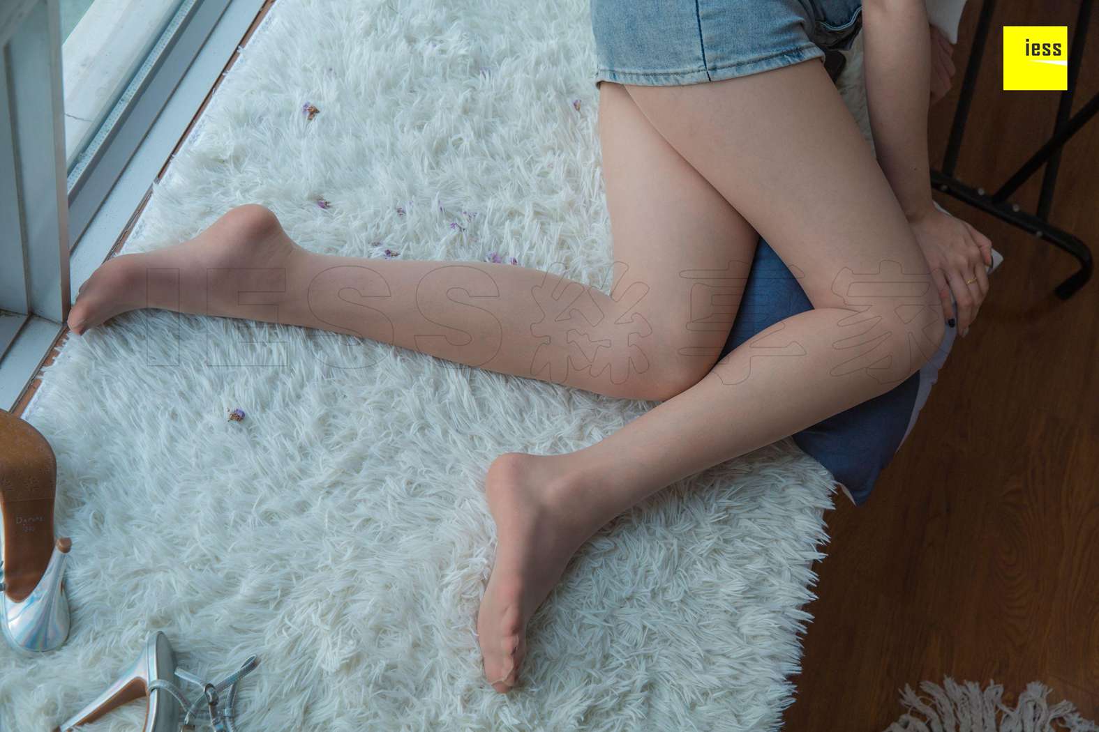 图片[40]-[IESS异思趣向] 2018.08.24 丝享家302：《飘窗下的怀春少女》七七 在线浏览 – 速更版-美库