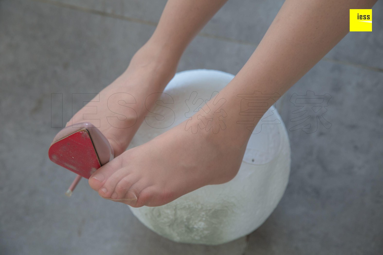 图片[28]-[IESS异思趣向] 2018.09.06 丝享家311：《那微微翘起的曲线》文欣 在线浏览 – 速更版-美库