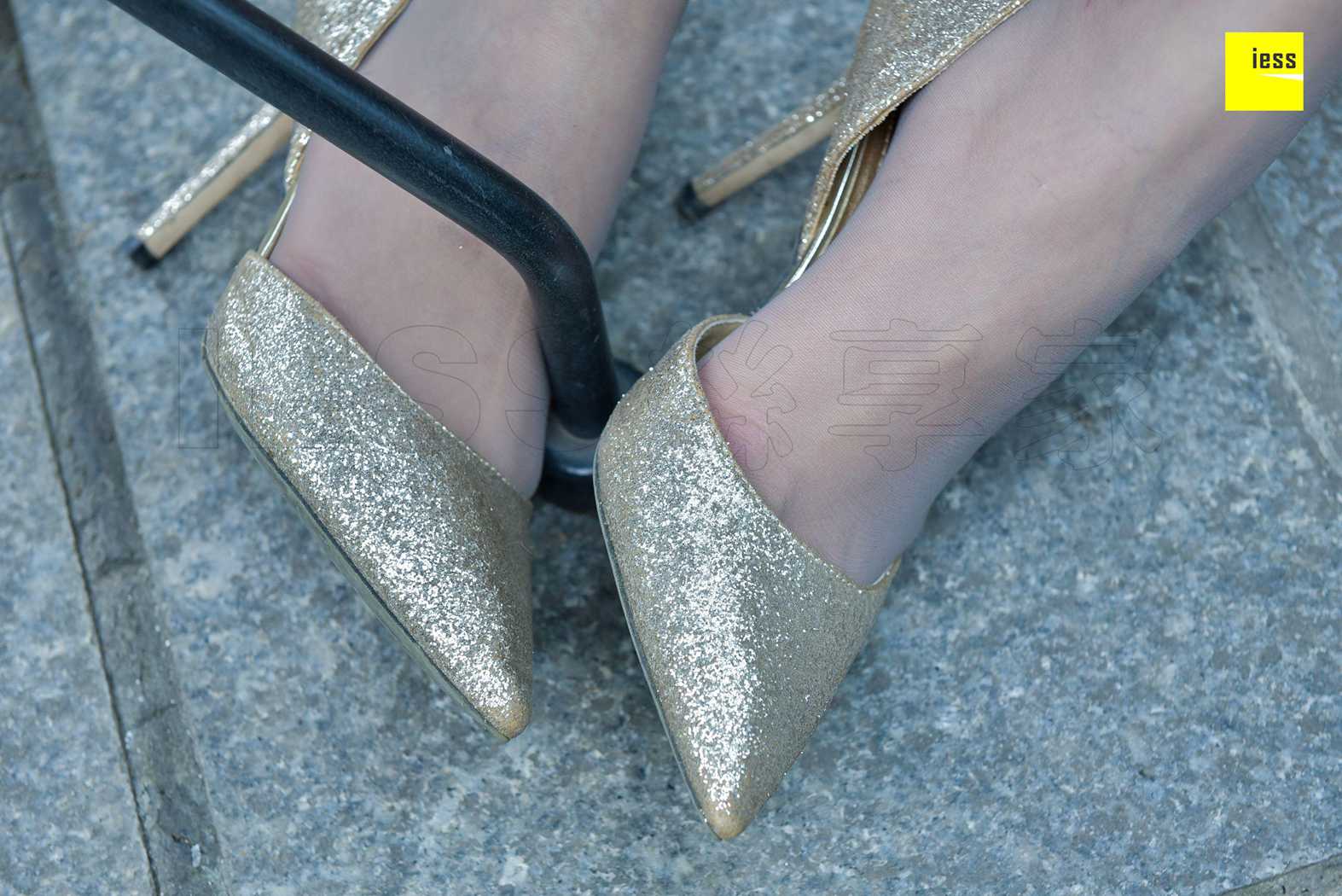 图片[34]-[IESS异思趣向] 2018.09.20 丝享家320：《星巴克偶遇同事》七七 在线浏览 – 速更版-美库