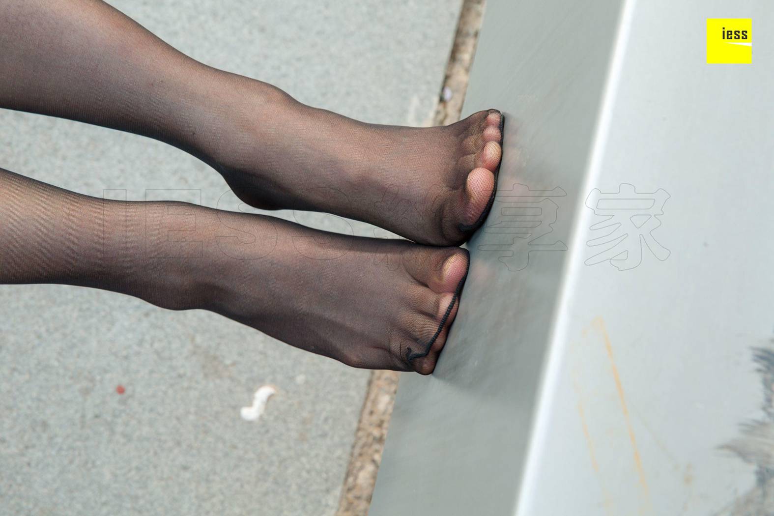 图片[30]-[IESS异思趣向] 2018.09.19 丝享家319：《楼顶上的黑丝女Ⅱ》暖暖 在线浏览 – 速更版-美库