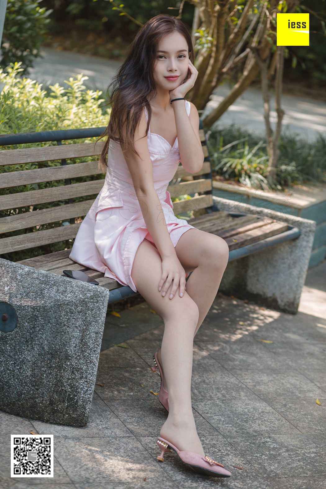 图片[60]-[IESS异思趣向] 2018.09.13 丝享家315：《小羽公园阳光浴》小羽 在线浏览 – 速更版-美库