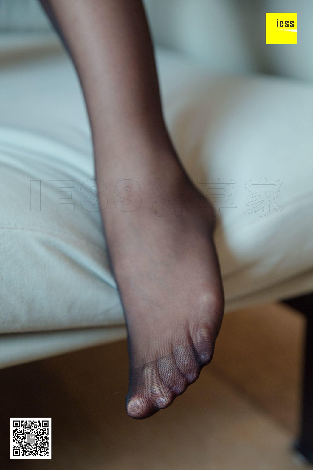 图片[8]-[IESS异思趣向] 2018.10.04 丝享家330：《秋秋小吊带黑丝》秋秋 在线浏览 – 速更版-美库