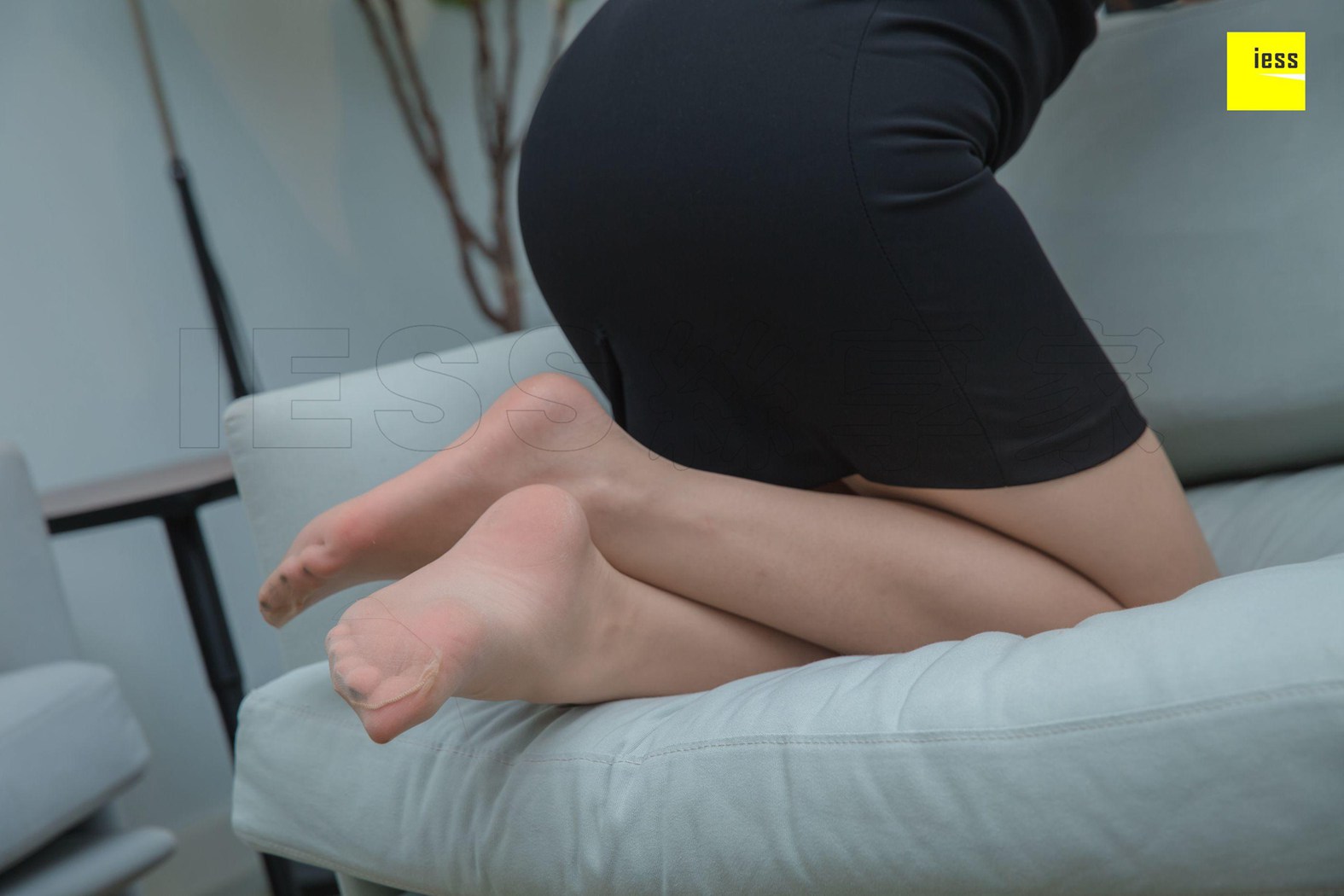 图片[53]-[IESS异思趣向] 2018.10.08 丝享家332：《云芝制服肉丝美甲》云芝 在线浏览 – 速更版-美库