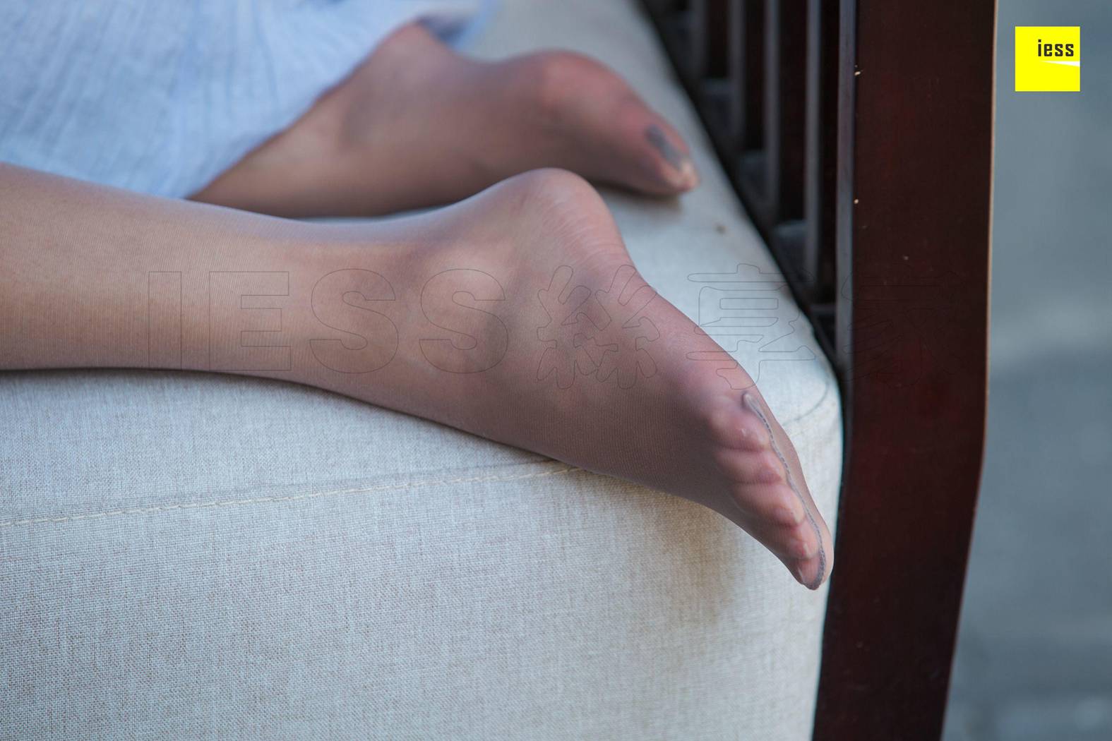 图片[33]-[IESS异思趣向] 2018.10.18 丝享家340：《婉萍素雅风灰丝》婉萍 在线浏览 – 速更版-美库