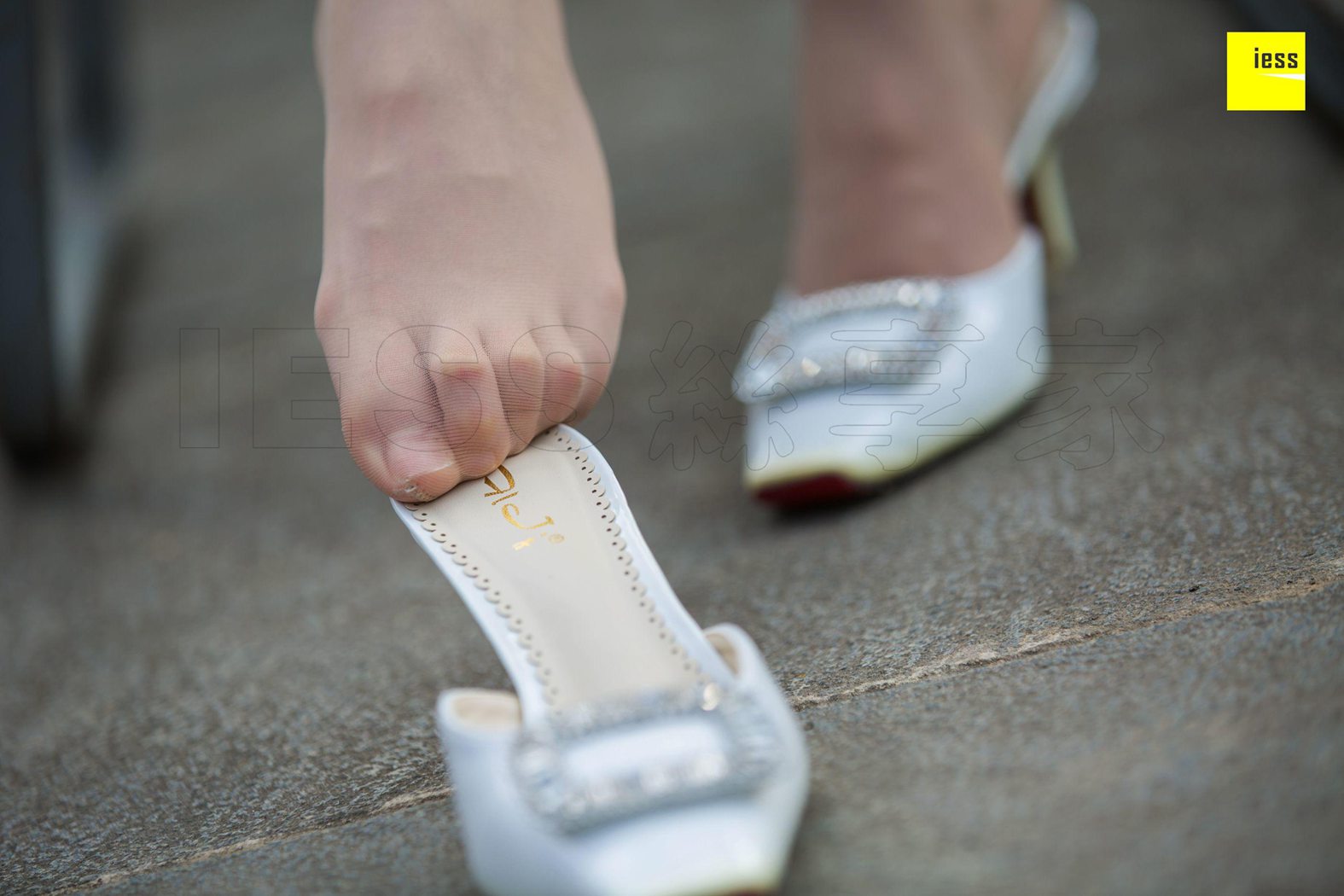 图片[37]-[IESS异思趣向] 2018.10.15 丝享家337：《如阳光般灿烂的九妹》九妹 在线浏览 – 速更版-美库