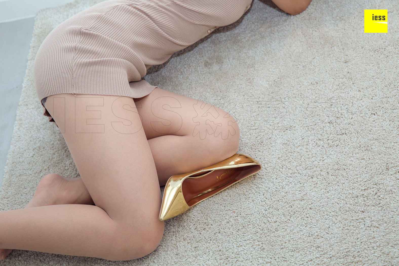 图片[5]-[IESS异思趣向] 2018.10.16 丝享家338：《秋秋妩媚包臀连衣裙》秋秋 在线浏览 – 速更版-美库