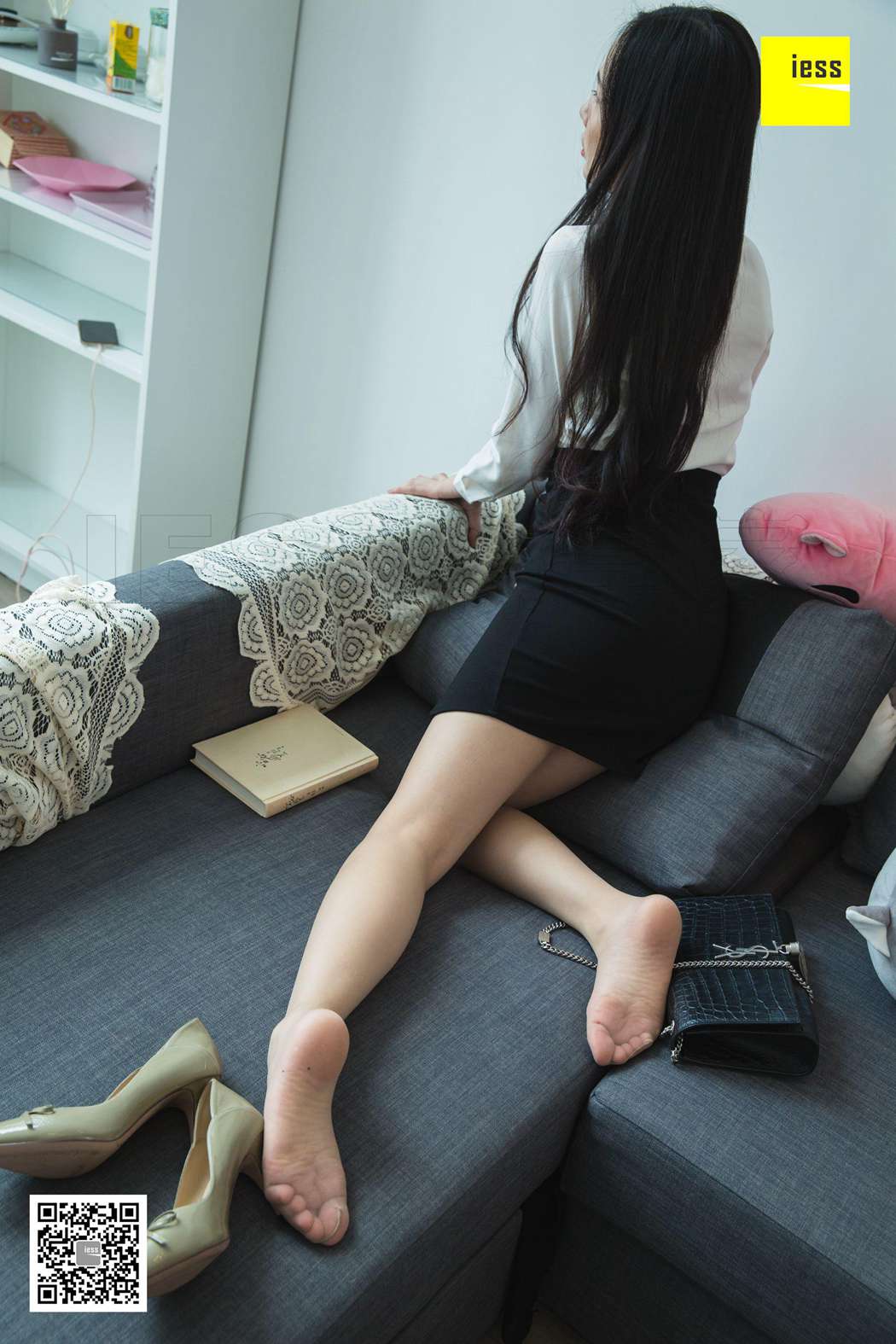 [IESS异思趣向] 2018.10.23 丝享家343：《文欣微肉制服美足》文欣 在线浏览 – 图云谷-图云谷