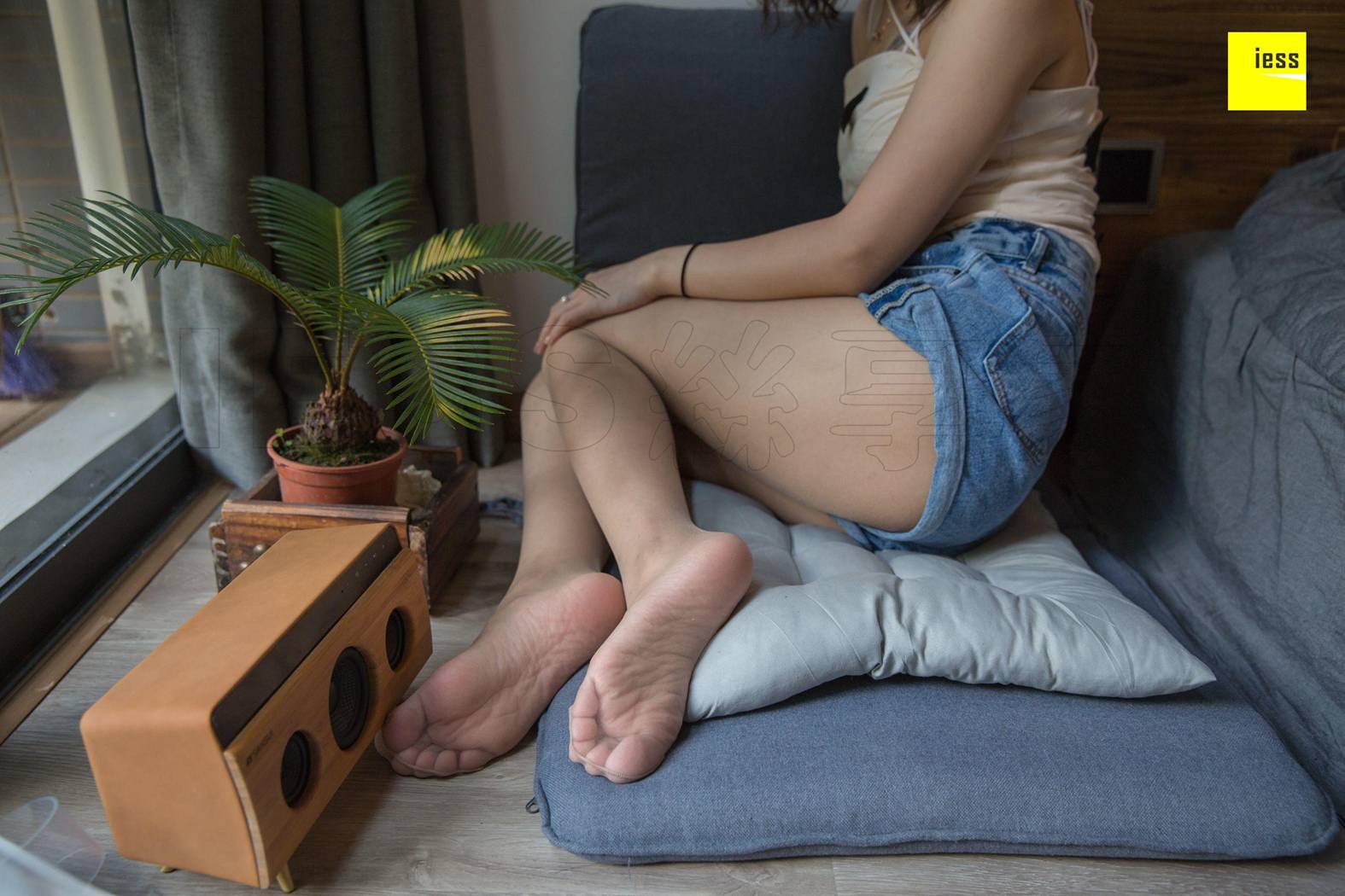 图片[77]-[IESS异思趣向] 2018.10.24 丝享家344：《辣妈热裤凉拖》辣妈（君君） 在线浏览 – 速更版-美库