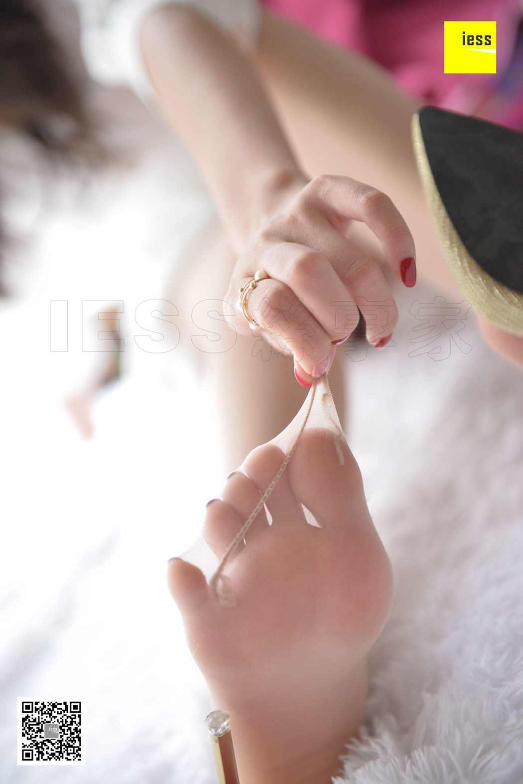 图片[39]-[IESS异思趣向] 2018.10.22 丝享家342：《七七梦幻拖跟肉丝》七七 在线浏览 – 速更版-美库