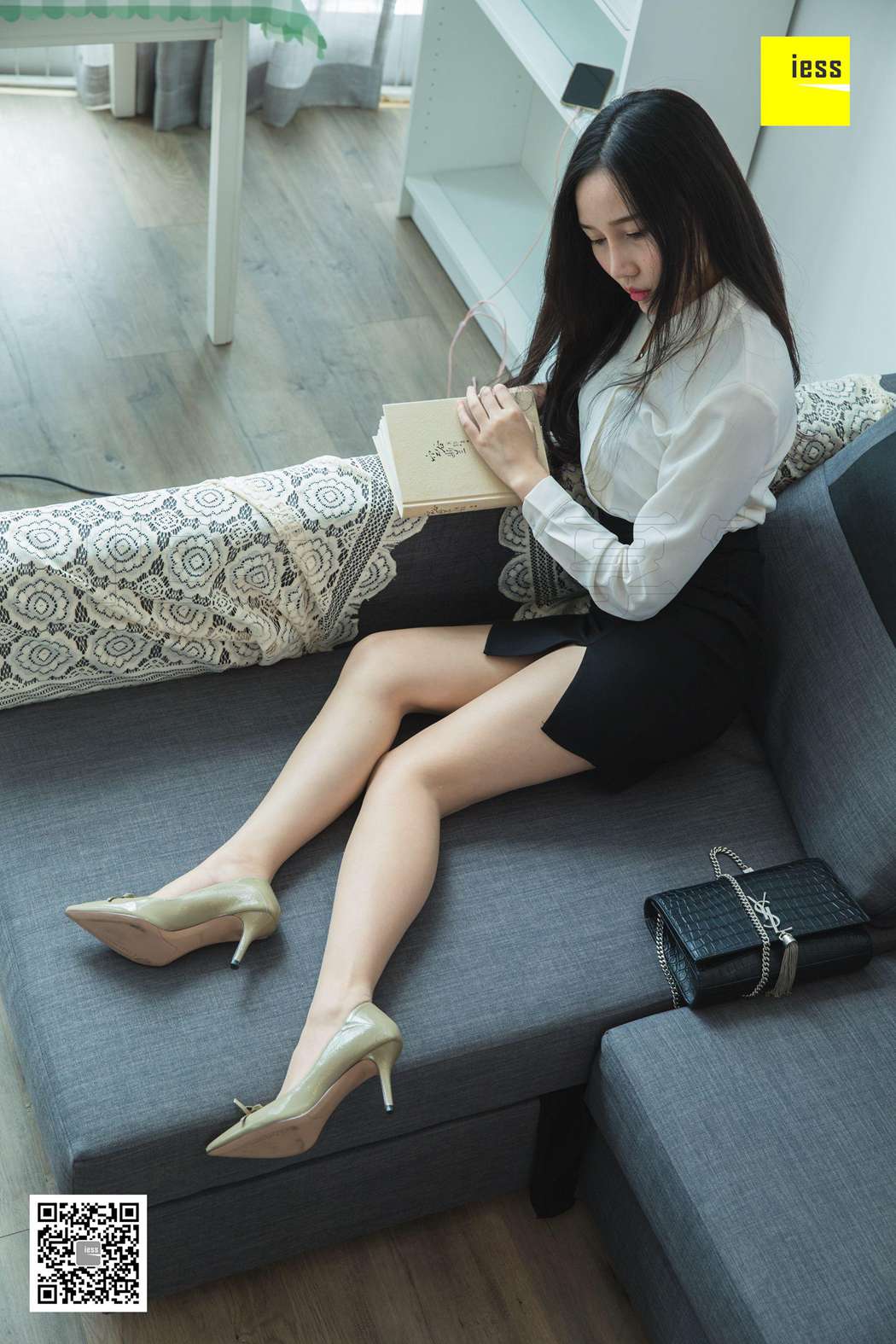 图片[59]-[IESS异思趣向] 2018.10.23 丝享家343：《文欣微肉制服美足》文欣 在线浏览 – 速更版-美库