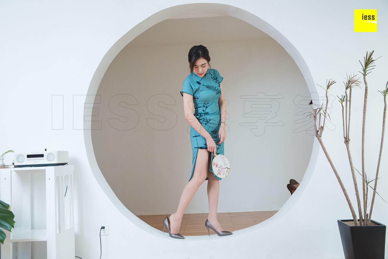 图片[31]-[IESS异思趣向] 2018.11.02 丝享家351：《曦然色戒同款旗袍》曦然 在线浏览 – 速更版-美库