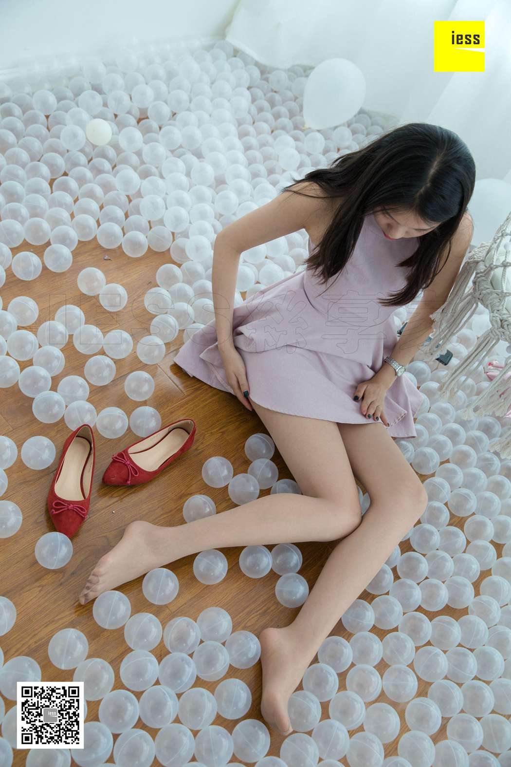 图片[4]-[IESS异思趣向] 2018.10.31 丝享家349：《红色蝴蝶结平底鞋》七七 在线浏览 – 速更版-美库