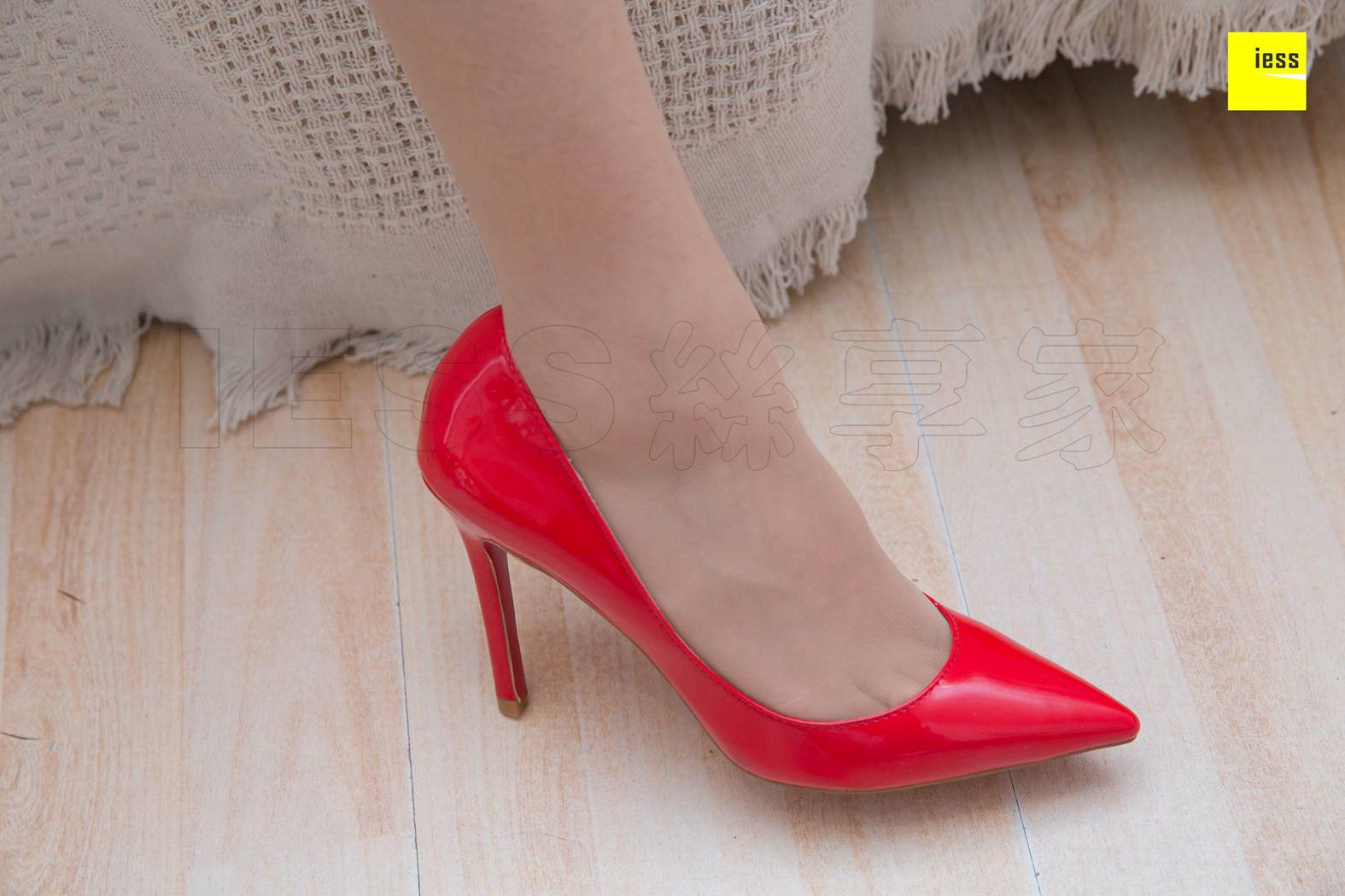 图片[57]-[IESS异思趣向] 2018.10.29 丝享家347：《你愿意做小羽的大熊吗》小羽 在线浏览 – 速更版-美库