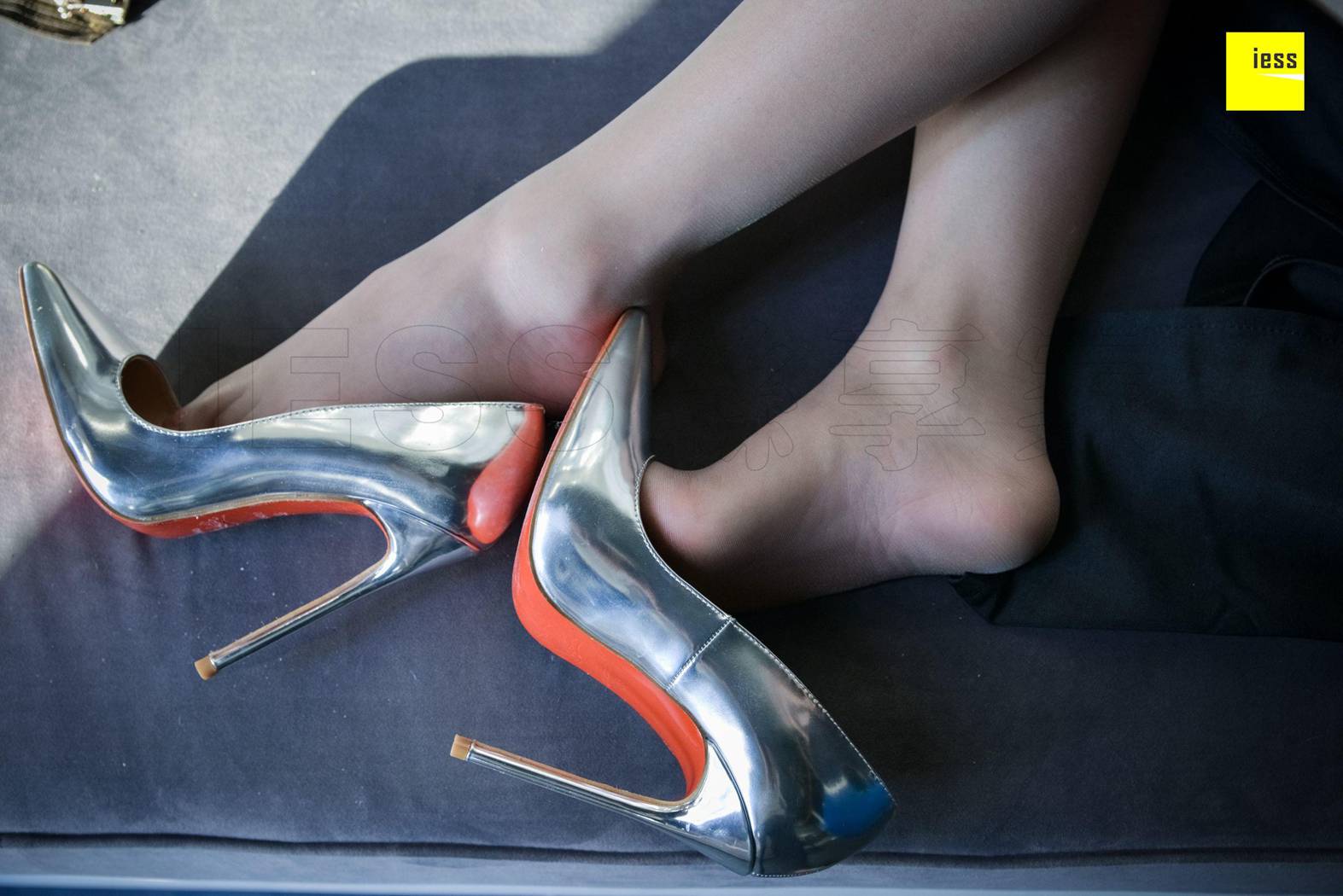 图片[29]-[IESS异思趣向] 2018.11.01 丝享家350：《秋秋舞蹈开衩裙》秋秋 在线浏览 – 速更版-美库