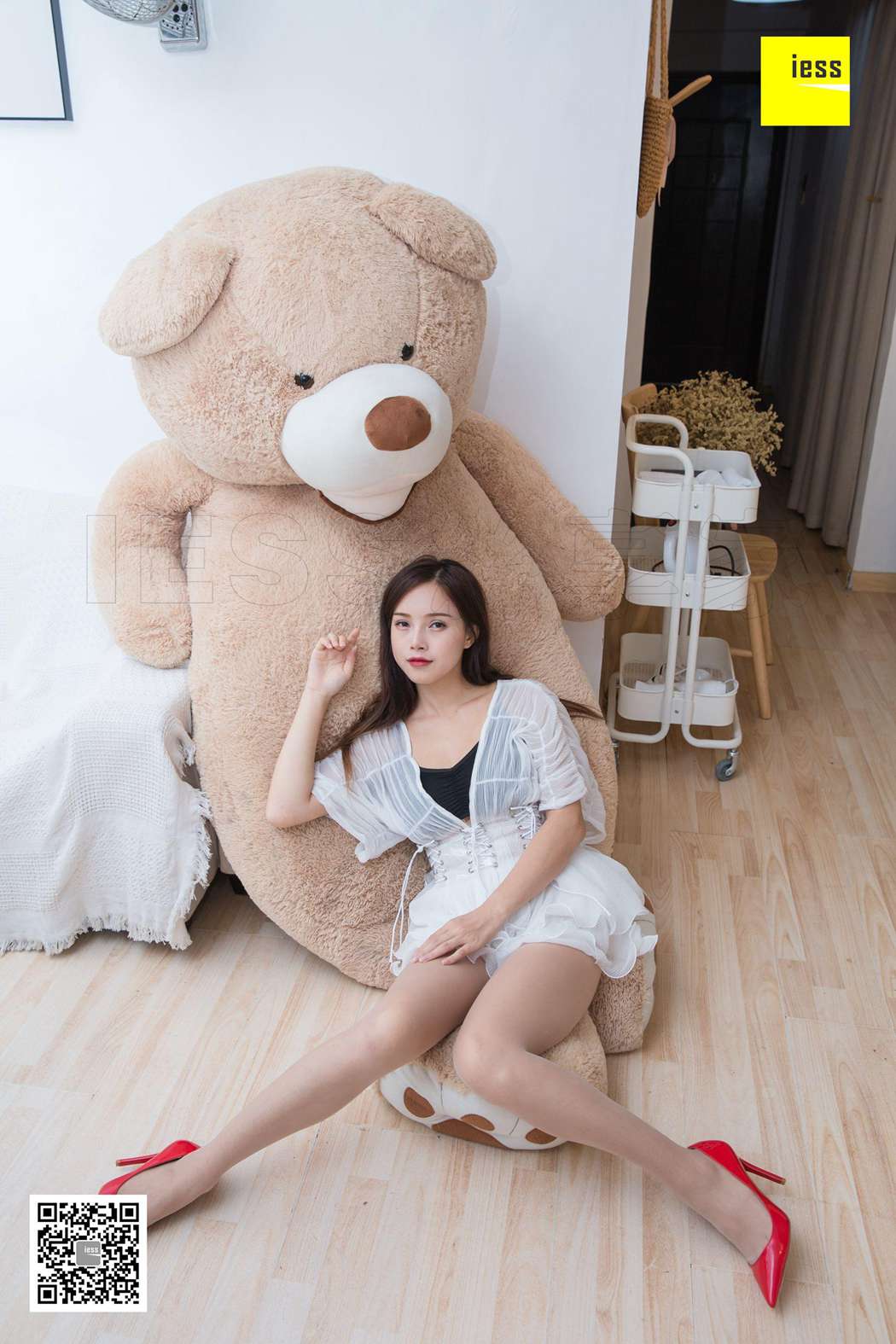 图片[3]-[IESS异思趣向] 2018.10.29 丝享家347：《你愿意做小羽的大熊吗》小羽 在线浏览 – 速更版-美库