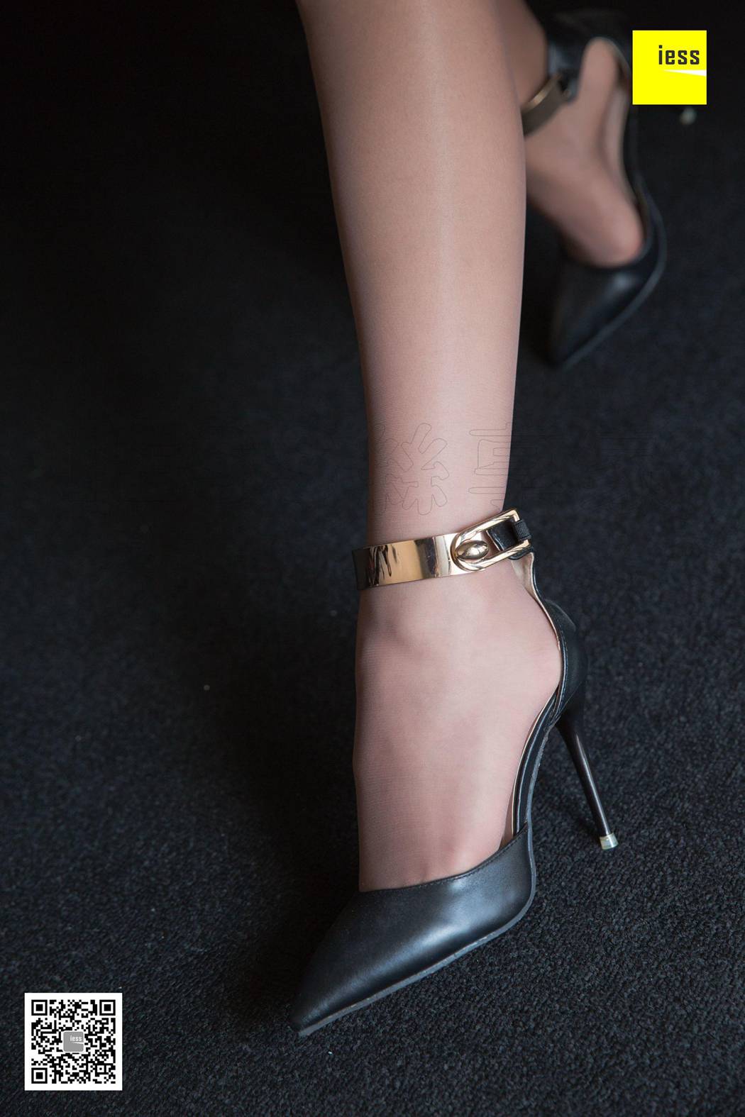 图片[42]-[IESS异思趣向] 2018.11.26 丝享家367：《秋秋手机壳炫富摔》秋秋 在线浏览 – 速更版-美库