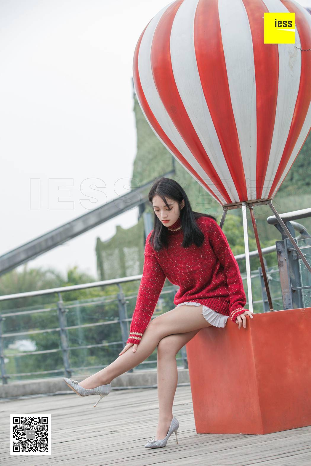 图片[54]-[IESS异思趣向] 2018.12.03 丝享家372：《街拍姗姗和小助理》姗姗 在线浏览 – 速更版-美库