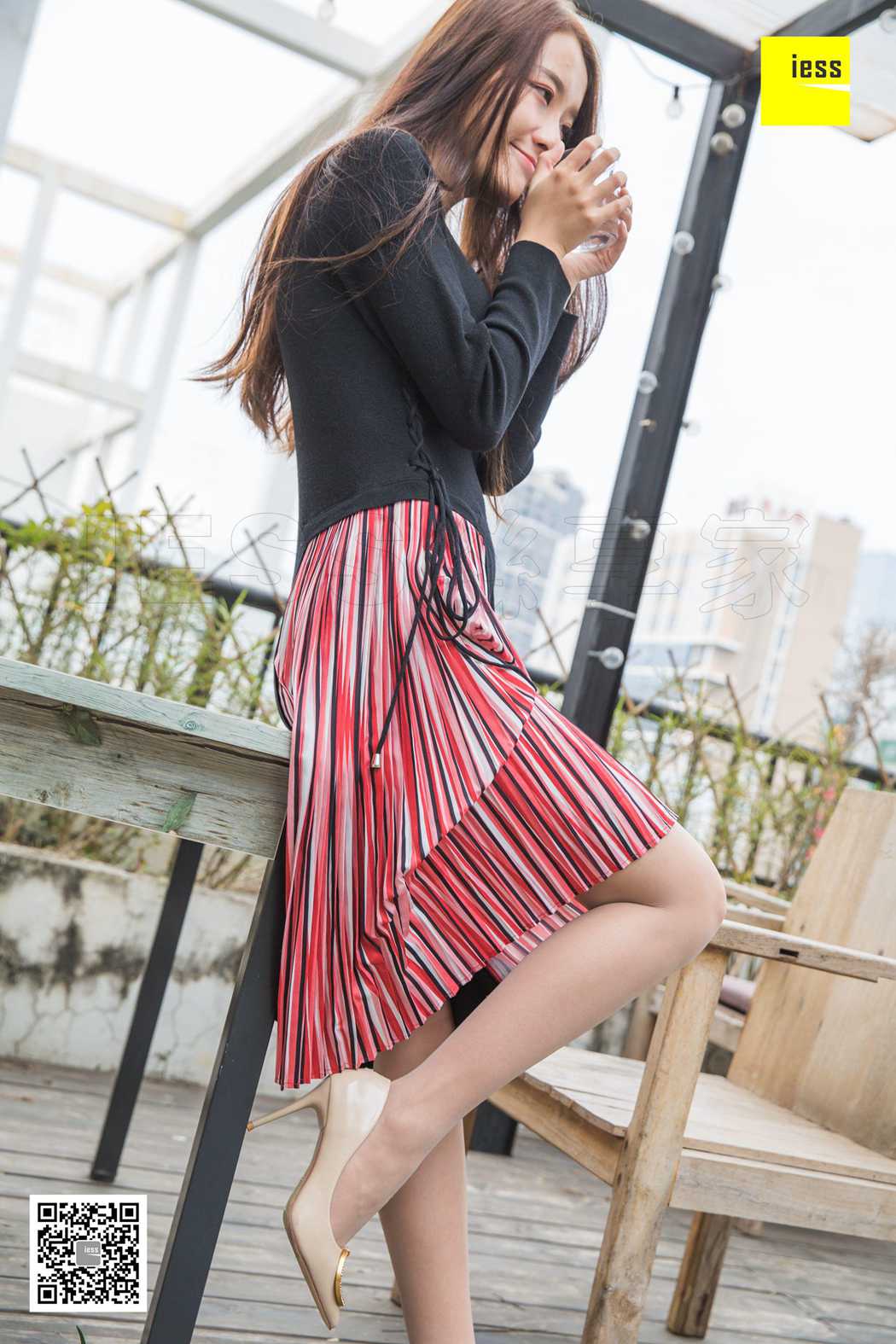 图片[28]-[IESS异思趣向] 2018.11.29 丝享家370：《婉萍的多肉花园》婉萍 在线浏览 – 速更版-美库