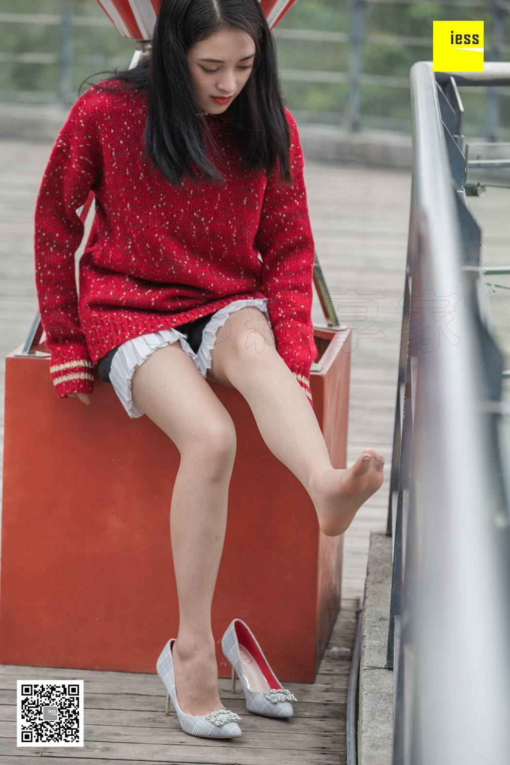 图片[7]-[IESS异思趣向] 2018.12.03 丝享家372：《街拍姗姗和小助理》姗姗 在线浏览 – 速更版-美库