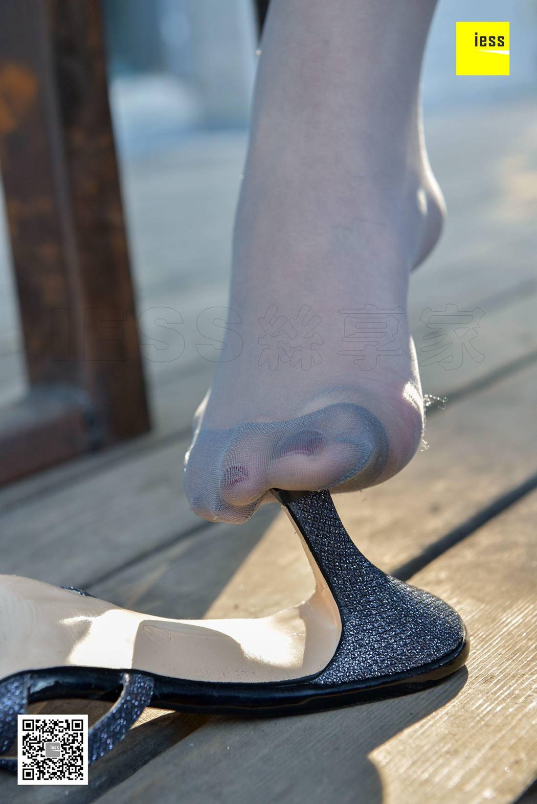 图片[85]-[IESS异思趣向] 2018.12.05 丝享家374：《七七脚尖加固灰丝》七七 在线浏览 – 速更版-美库